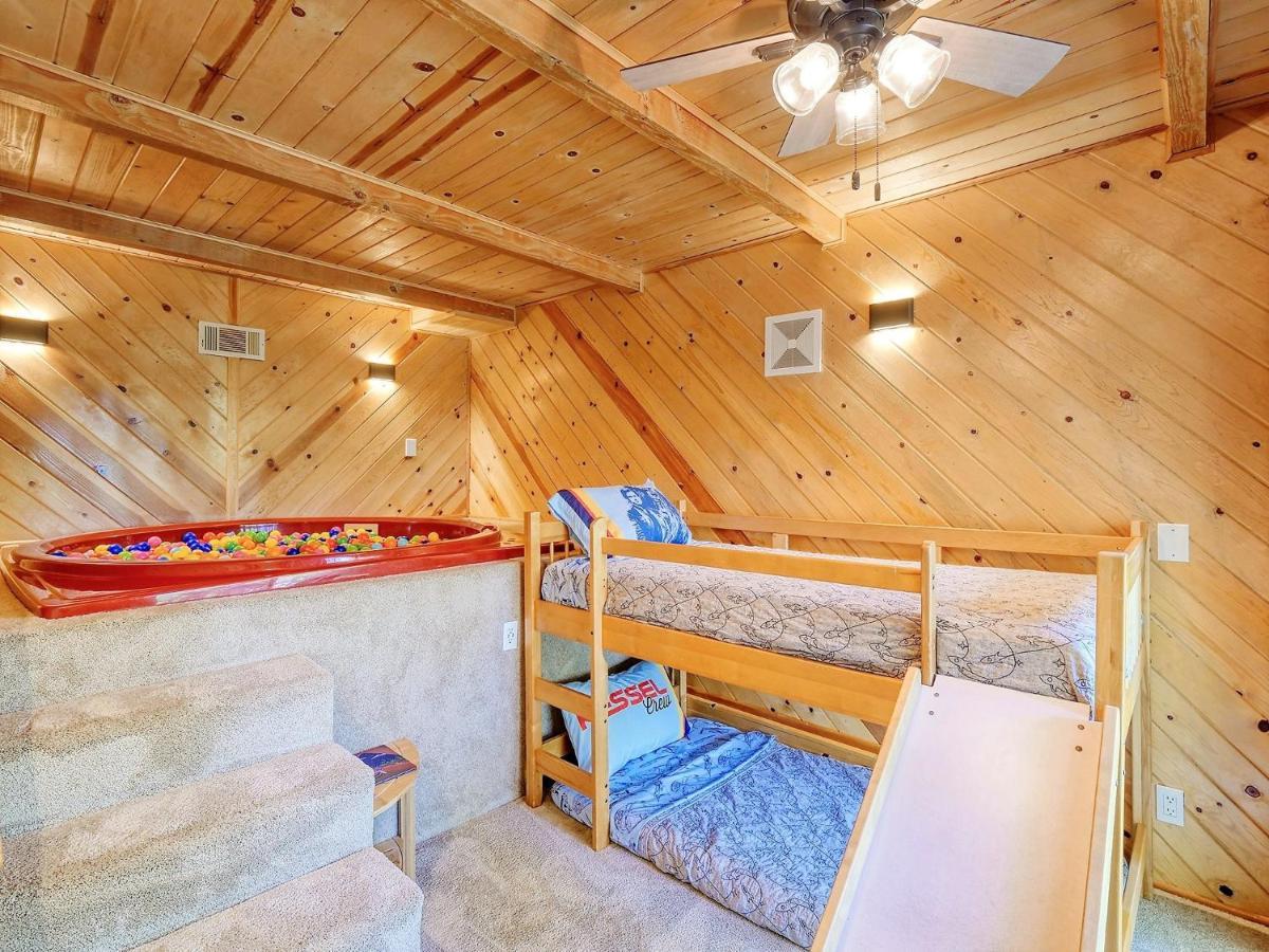 Kid'S Paradise! Ball Pit 2 Lofts Lakeview 5 Bd, 3Ba レイク・アローヘッド エクステリア 写真