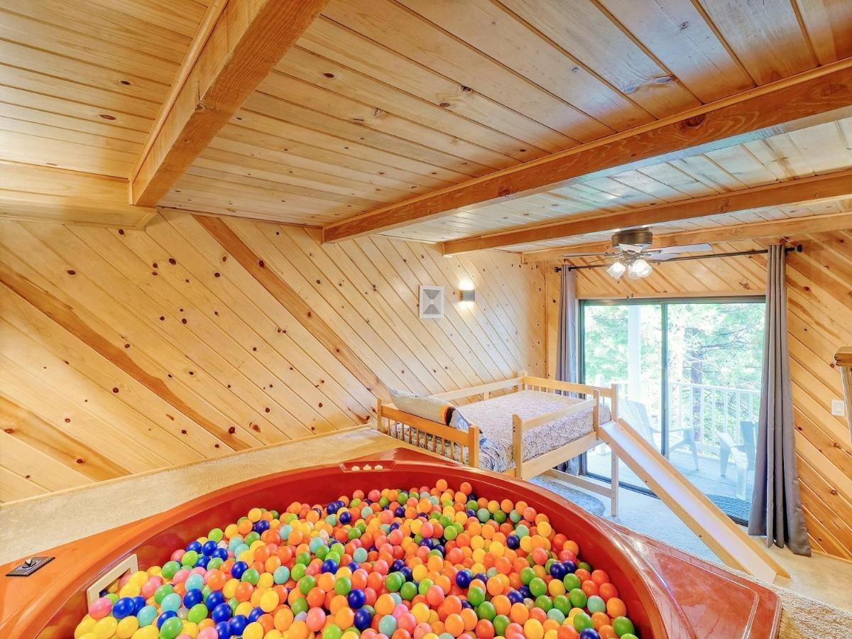 Kid'S Paradise! Ball Pit 2 Lofts Lakeview 5 Bd, 3Ba レイク・アローヘッド エクステリア 写真